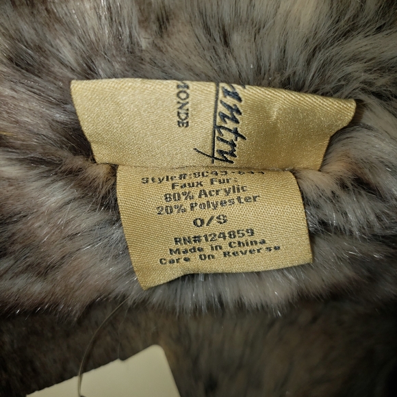 Upcountry by Du Monde Faux Fur Infinity Scarf Brown - Picture 5 of 10